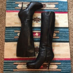 Classic Via Spiga tall black leather heeled boot